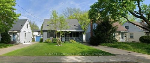 92 Gary Ave, Hamilton, ON, L8S1Y5 | Card Image