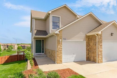 13001 Everett Ct, Kansas City, KS, 66109-5311 | Card Image