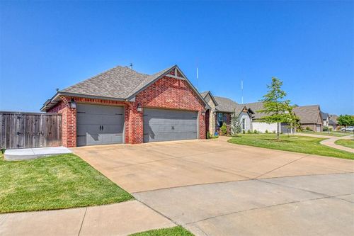 4217 Frontier Trl, Norman, OK, 73072-2044 | Card Image