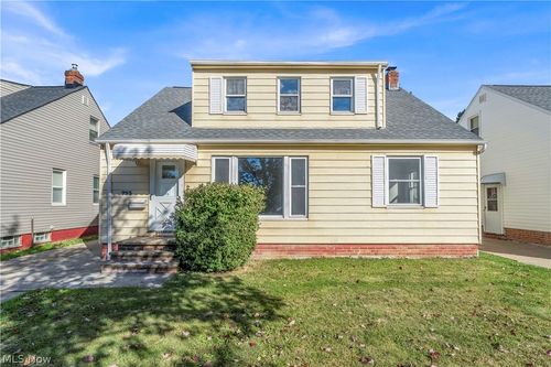 755 E 249th St, Euclid, OH, 44123-2374 | Card Image