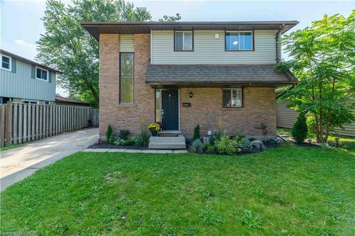 232 Cedarwoods Cres, Kitchener, ON, N2C2J8 | Card Image