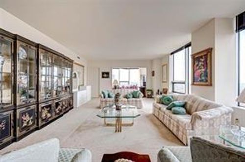 unit-241-5110 San Felipe St, Houston, TX, 77056-3567 | Card Image