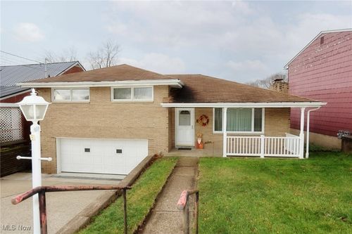 3620 Pennsylvania Ave, Weirton, WV, 26062-4029 | Card Image