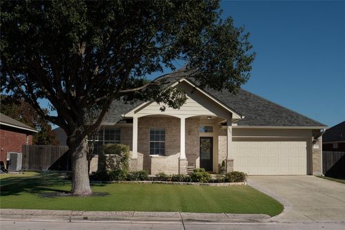 2057 Dove Crossing Dr, New Braunfels, TX, 78130-3360 | Card Image