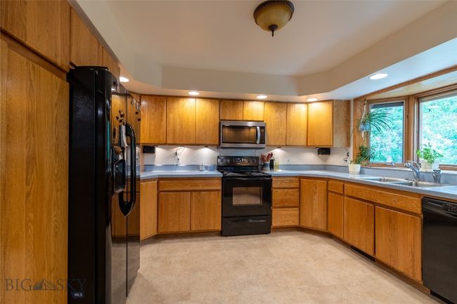 400 E 9 Th Ave, House other with 4 bedrooms, 3 bathrooms and null parking in Big Timber MT | Image 17