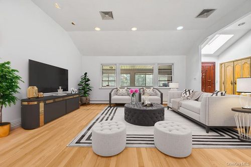 222 Birmington Pkwy, Bayside, NY, 11364-1419 | Card Image