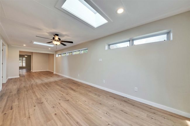 8111 Middle Ct, Townhouse with 3 bedrooms, 3 bathrooms and null parking in Austin TX | Image 7