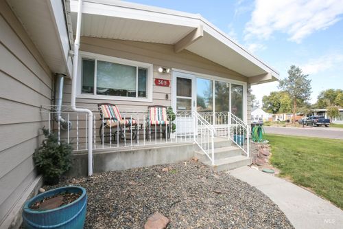 309 Sw 12th St, Ontario, OR, 97914-4524 | Card Image
