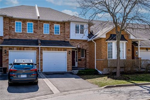 24-10 Davidson Boulevard, Dundas, ON, L9H7N9 | Card Image