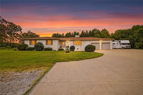 6367 Everets Rd, Suffolk, VA, 23434-6978 | Card Image