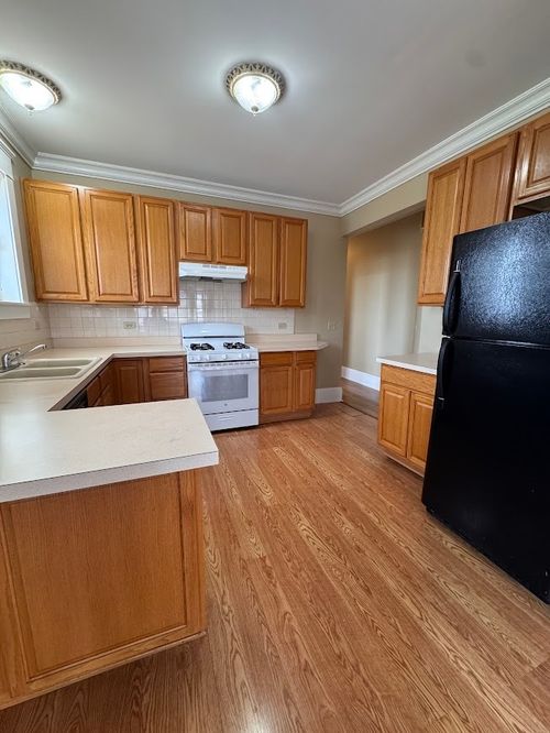 unit-800-160 Symphony Way, Elgin, IL, 60120-5513 | Card Image