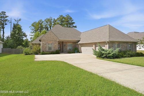 125 Freeland Ln, Clinton, MS, 39056-6145 | Card Image