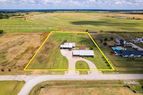 20175 Willow Glade Cir, Pilot Point, TX, 76258-2902 | Card Image