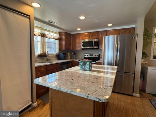 9988 Confederate Trl, MANASSAS, VA, 20110-4221 | Card Image