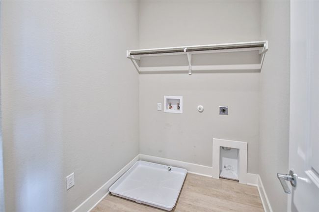 5907 Rotunda View View, House other with 3 bedrooms, 3 bathrooms and 2 parking in Austin TX | Image 22