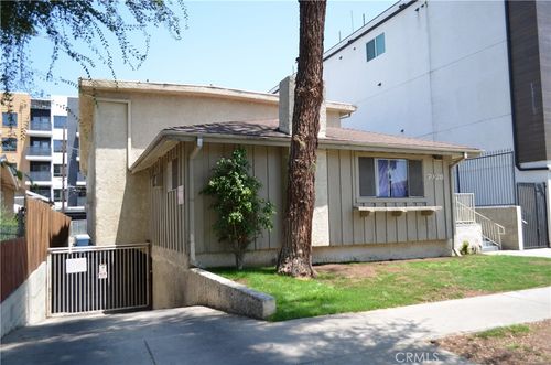 7028 Alabama Ave, Canoga Park, CA, 91303-2060 | Card Image