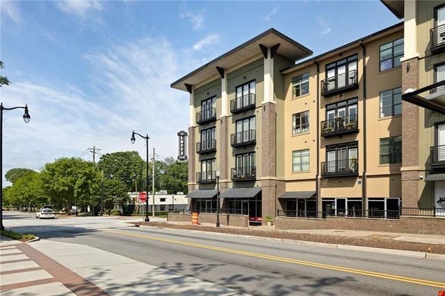UNIT-2309 - 5300 Peachtree Rd, Condo with 2 bedrooms, 2 bathrooms and 2 parking in Chamblee GA | Image 26