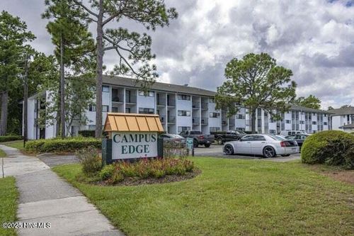 2-units-460 Racine Dr, Wilmington, NC, 28403-8825 | Card Image