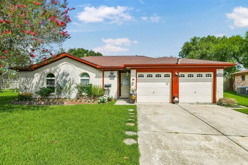 12823 Sandy Hook Dr, Houston, TX, 77089-6327 | Card Image