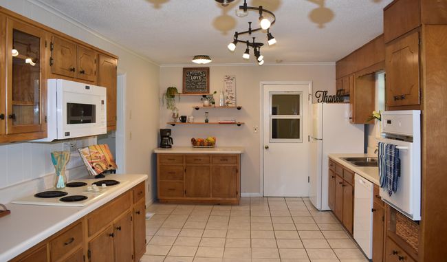 77 Kelley Ln, House other with 4 bedrooms, 3 bathrooms and null parking in Flintstone GA | Image 6