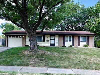 323 Woodlawn Drive, House other with 3 bedrooms, 1 bathrooms and null parking in Fairborn OH | Image 2