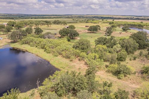 6179 Old Joy Shannon Rd, Henrietta, TX, 76365-7260 | Card Image