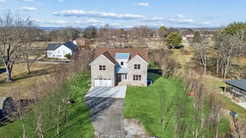 1054 Nichols Cir E, Gallatin, TN, 37066-3831 | Card Image