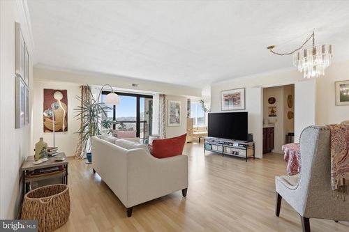 unit-806-8360 Greensboro Dr, MCLEAN, VA, 22102-3514 | Card Image