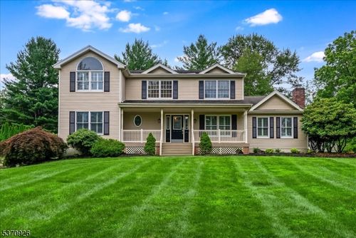 10 Glen Ridge Dr, Long Valley, NJ, 07853-3422 | Card Image