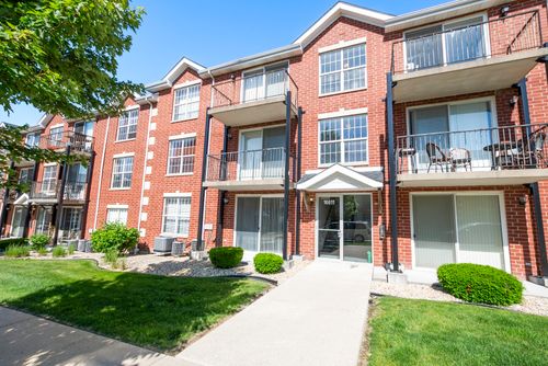 1n-16611 Liberty Cir, Orland Park, IL, 60467-5535 | Card Image