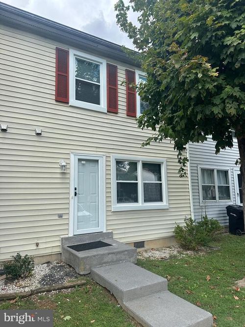 215 Kimberly Way, WINCHESTER, VA, 22601-5579 | Card Image