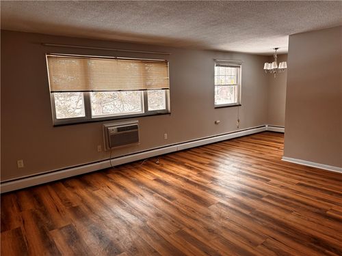 809 East Ave, Rochester, NY, 14607-2159 | Card Image