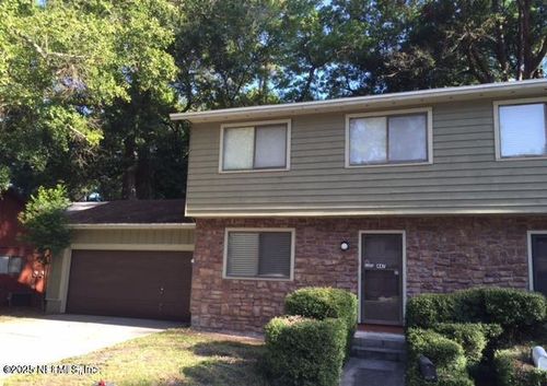 447 Newport Dr, Orange Park, FL, 32073-2957 | Card Image