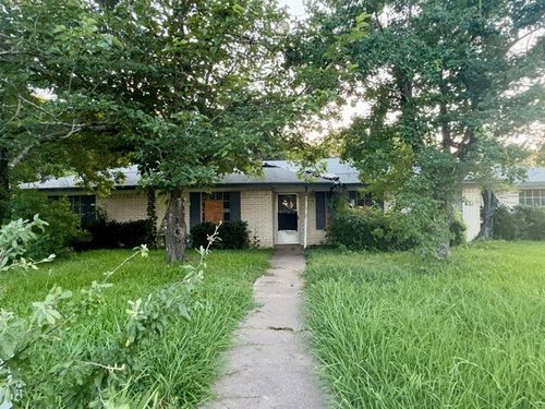237 Palm Dr, Marlin, TX, 76661-2026 | Card Image