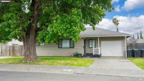 231 E Colorado Street, Fairfield, CA, 94533 | Card Image