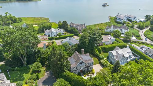 11 Edgewater Hillside, Westport, CT, 06880-6101 | Card Image