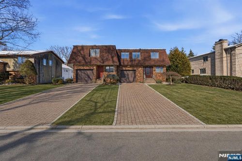 125 Hickory Ave, Tenafly, NJ, 07670-1509 | Card Image