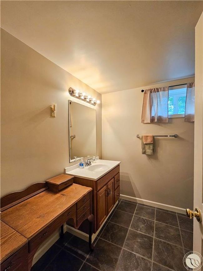201 W 8 Th Ave, House other with 4 bedrooms, 2 bathrooms and null parking in Big Timber MT | Image 32
