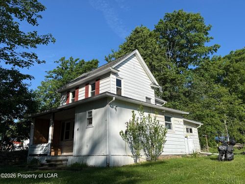 4 Star Ln, Harveys Lake, PA, 18618-3208 | Card Image