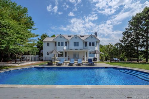 131 Flying Point Rd, Southampton, NY, 11968-5218 | Card Image