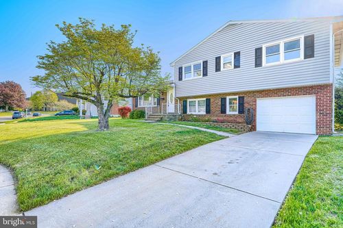 815 Branford Cir, Lutherville Timonium, MD, 21093-3918 | Card Image
