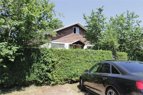 2768 Derwent Ave, Cumberland, BC, V0R1S0 | Card Image