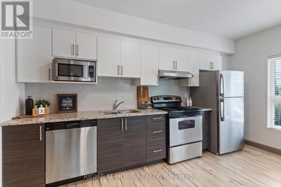 156 - 258A Sunview St, Condo with 1 bedrooms, 1 bathrooms and null parking in Waterloo ON | Image 2