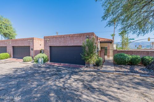 7597 E Camino De Querabi, Tucson, AZ, 85715-4275 | Card Image