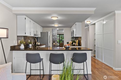 7639 Se 29th St, Mercer Island, WA, 98040-2808 | Card Image