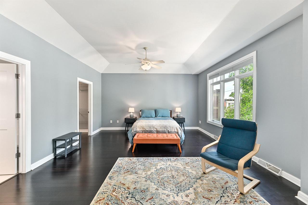 Weil St, Milwaukee, WI 53212