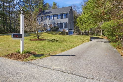 92 Ocean Hill Dr, Kingston, MA, 02364 | Card Image