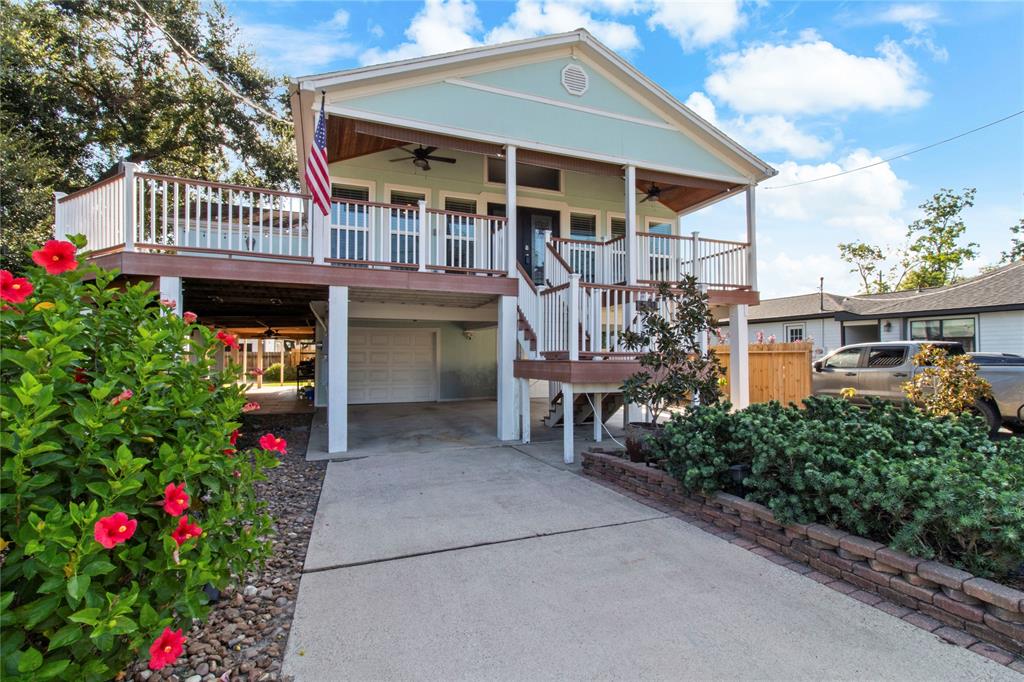 Oak Rd, Kemah, TX 77565