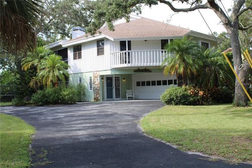 5828 Oakhurst Dr, Seminole, FL, 33772-7022 | Card Image
