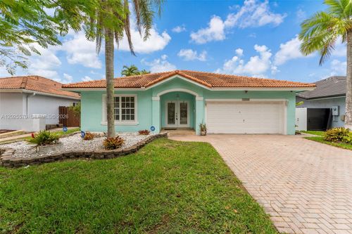 10000 Sw 159th Ave, Miami, FL, 33196-6120 | Card Image